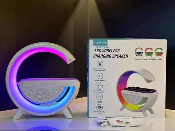 G Shaped Rgb Light Table Lamp With Wireless Charger Bt2301